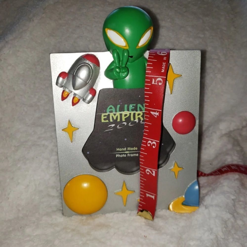 Alien Empire Picture Frame - Picture 3 of 3
